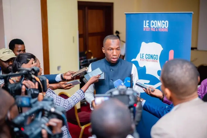 Échanges avec des journalistes à l'issue de la présentation du rapport